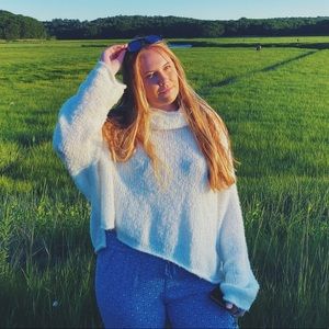 Meet your Posher, Brooke